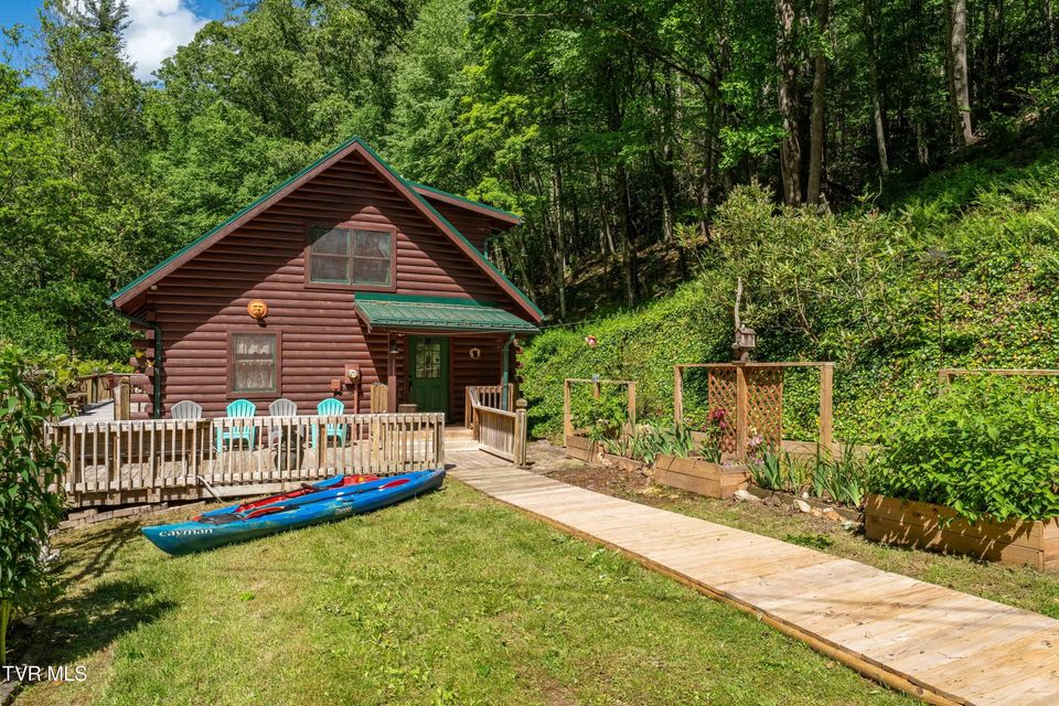 Photo #18: 109 Hatley Hollow Road