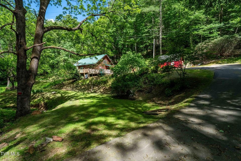 Photo #43: 109 Hatley Hollow Road