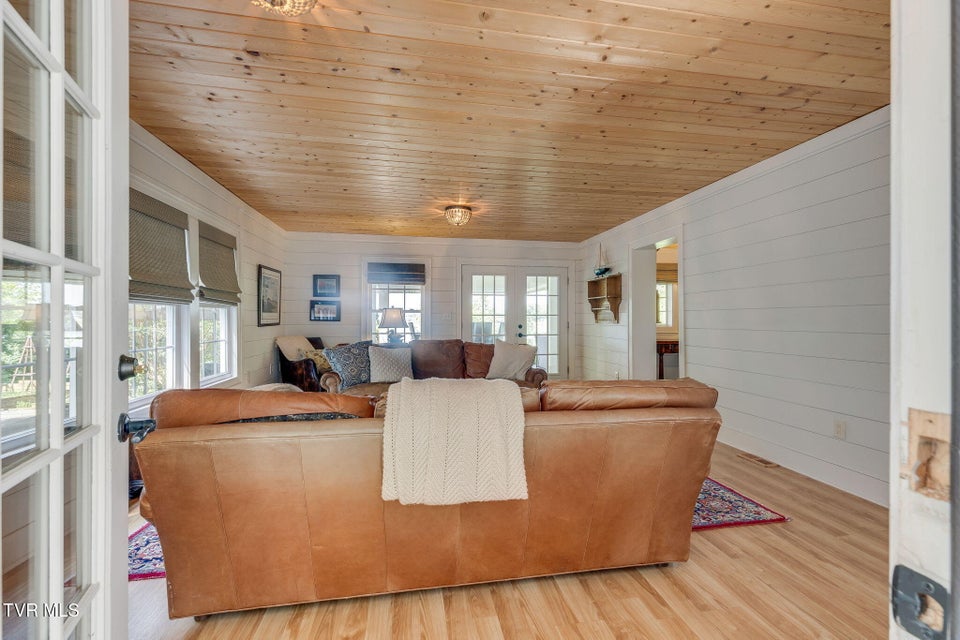 Photo #10: 22113 Driftwood Lane