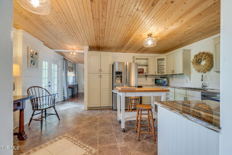 Photo #13: 22113 Driftwood Lane