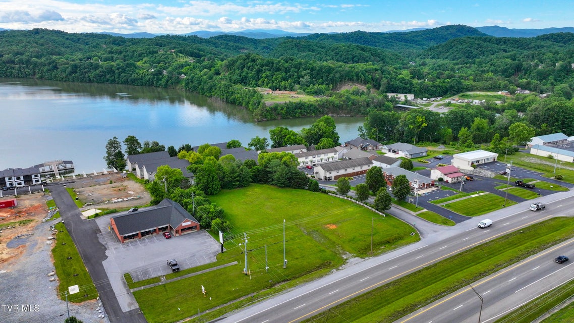 Photo #4: 4150 Bristol Highway