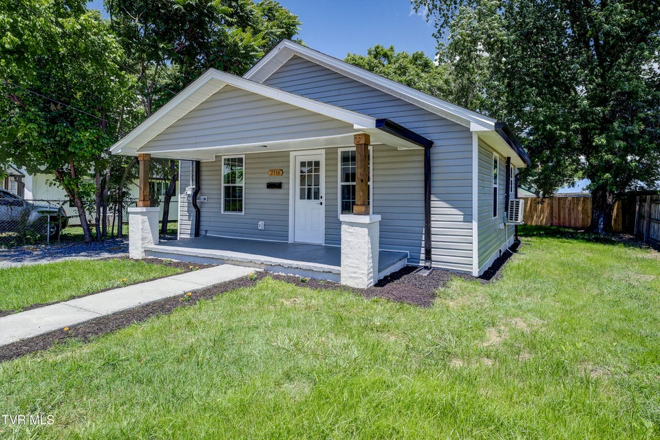 Photo #2: 2116 Steadman Street