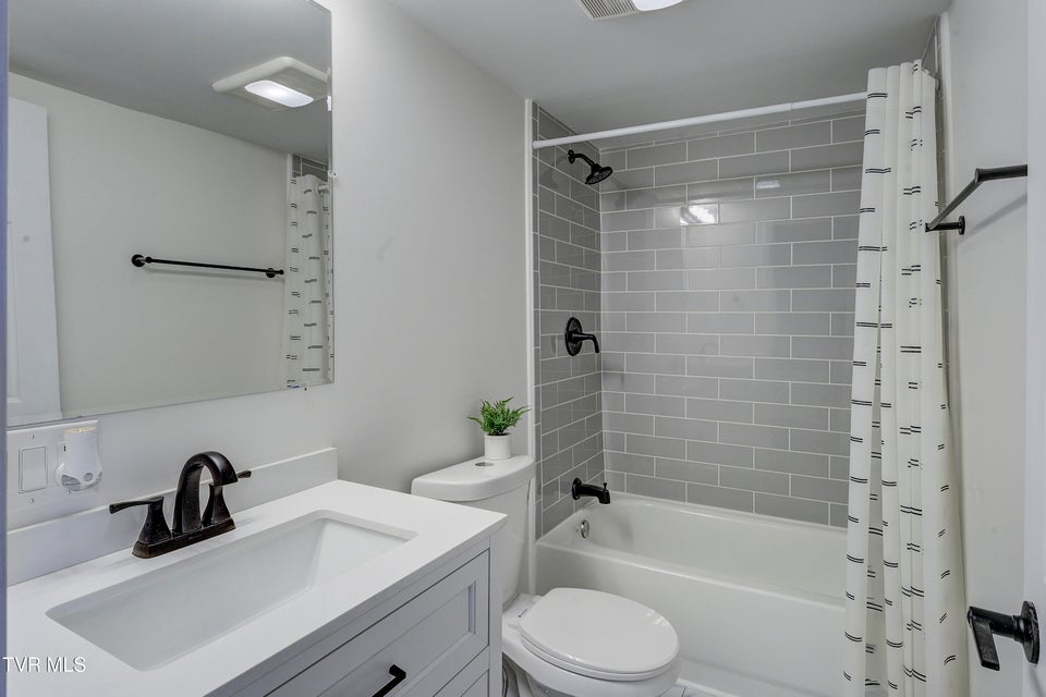 Photo #24: 2116 Steadman Street