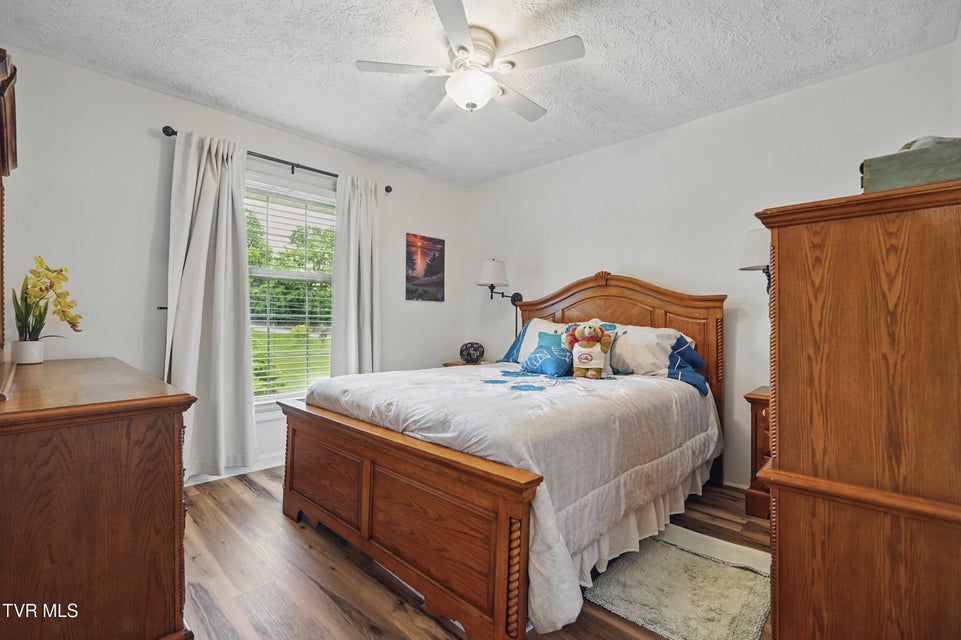 Photo #20: 5009 Surrey Drive