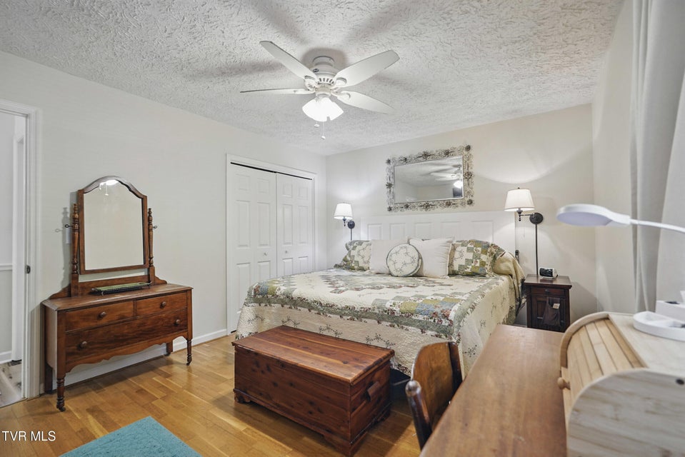 Photo #21: 5009 Surrey Drive