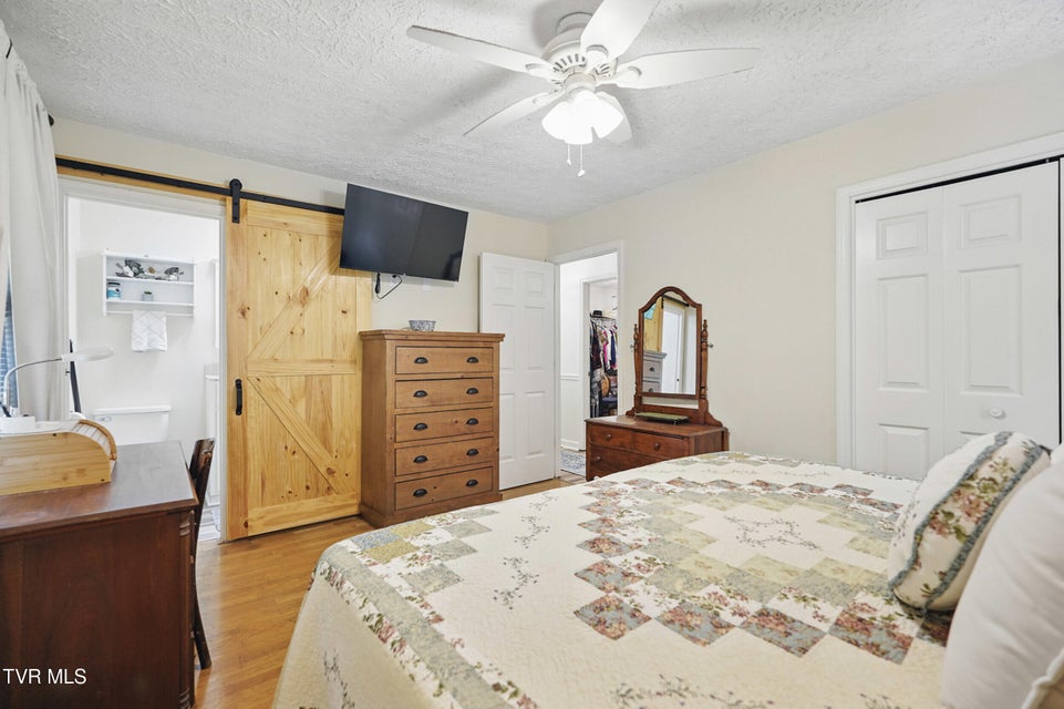 Photo #24: 5009 Surrey Drive