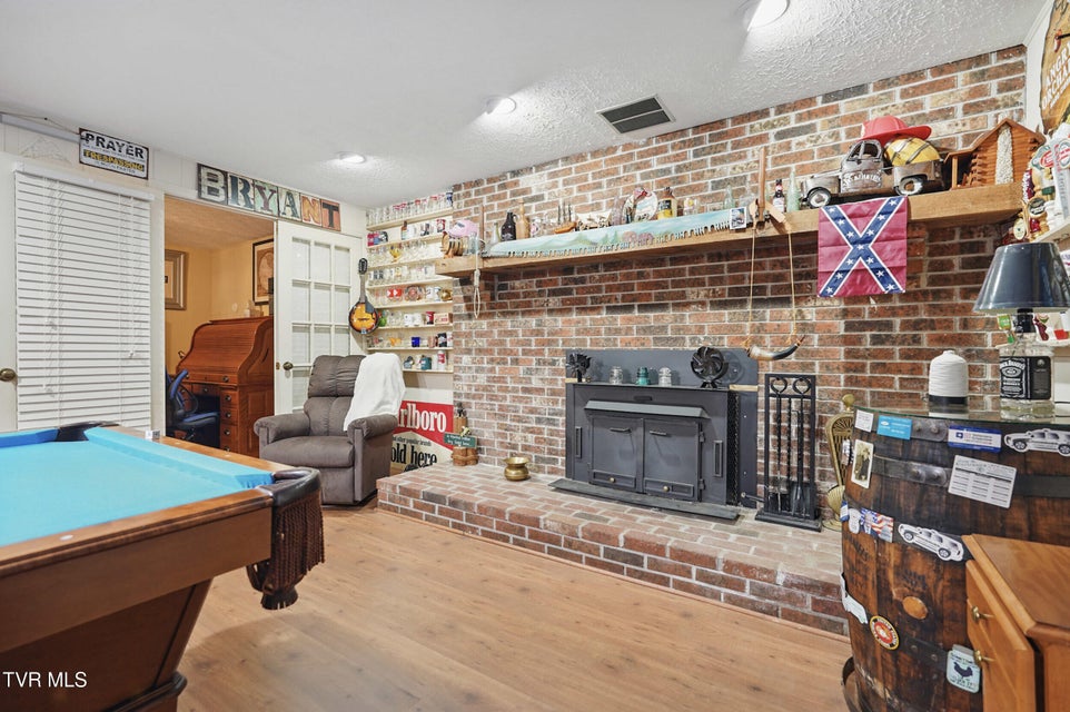 Photo #32: 5009 Surrey Drive