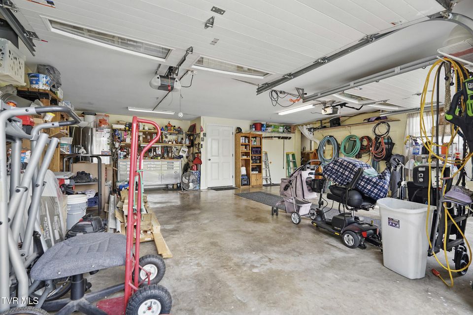 Photo #38: 5009 Surrey Drive