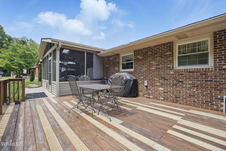 Photo #42: 5009 Surrey Drive