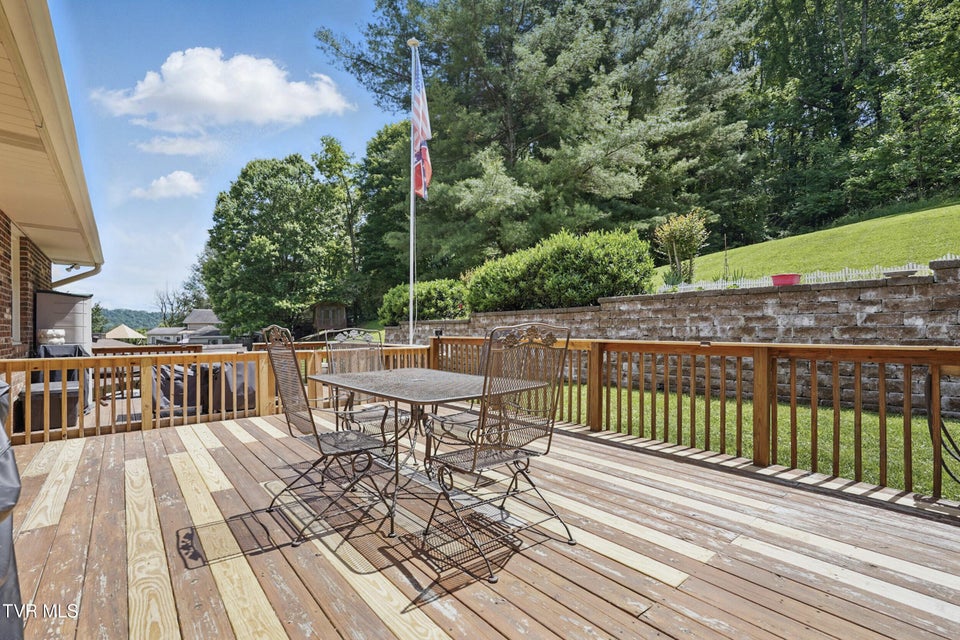 Photo #43: 5009 Surrey Drive