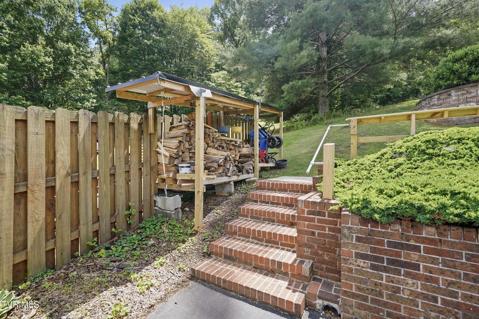 Photo #49: 5009 Surrey Drive