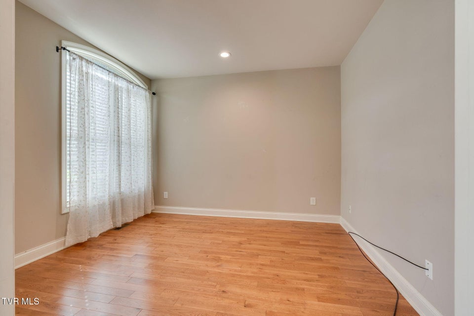 Photo #3: 1001 Willows Trace Drive