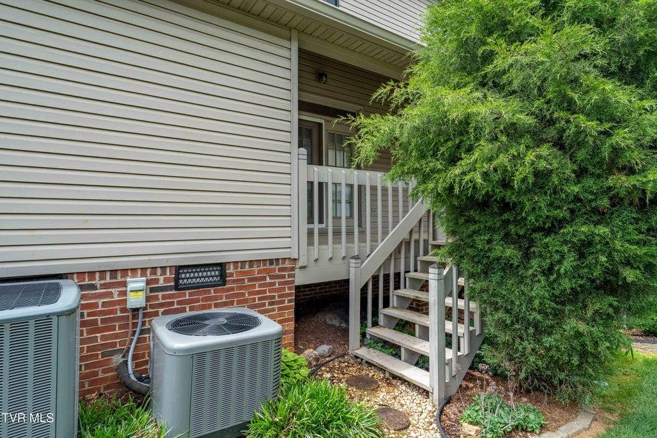 Photo #9: 1107 8th Avenue