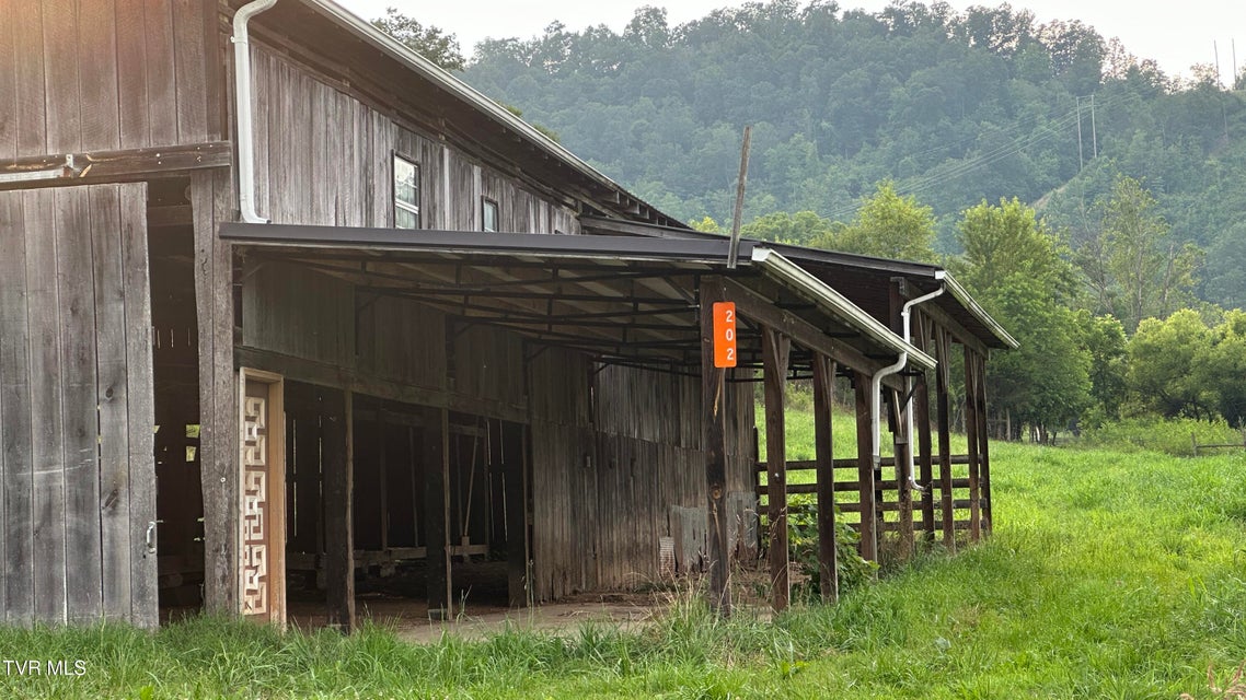 Photo #19: 202 Eidson Lane