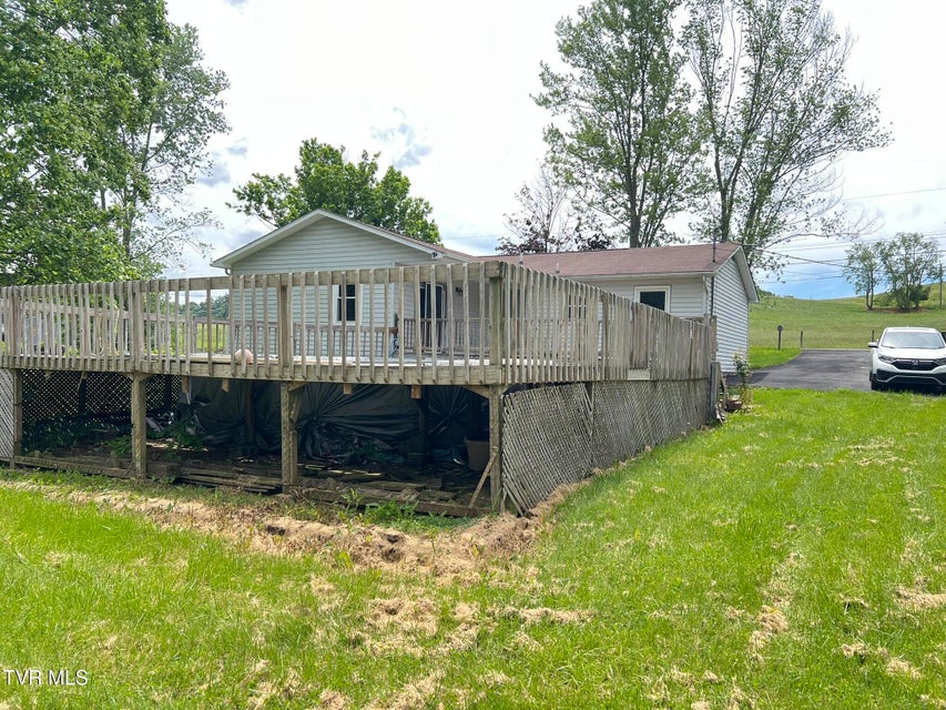 Photo #37: 2773 Island Road