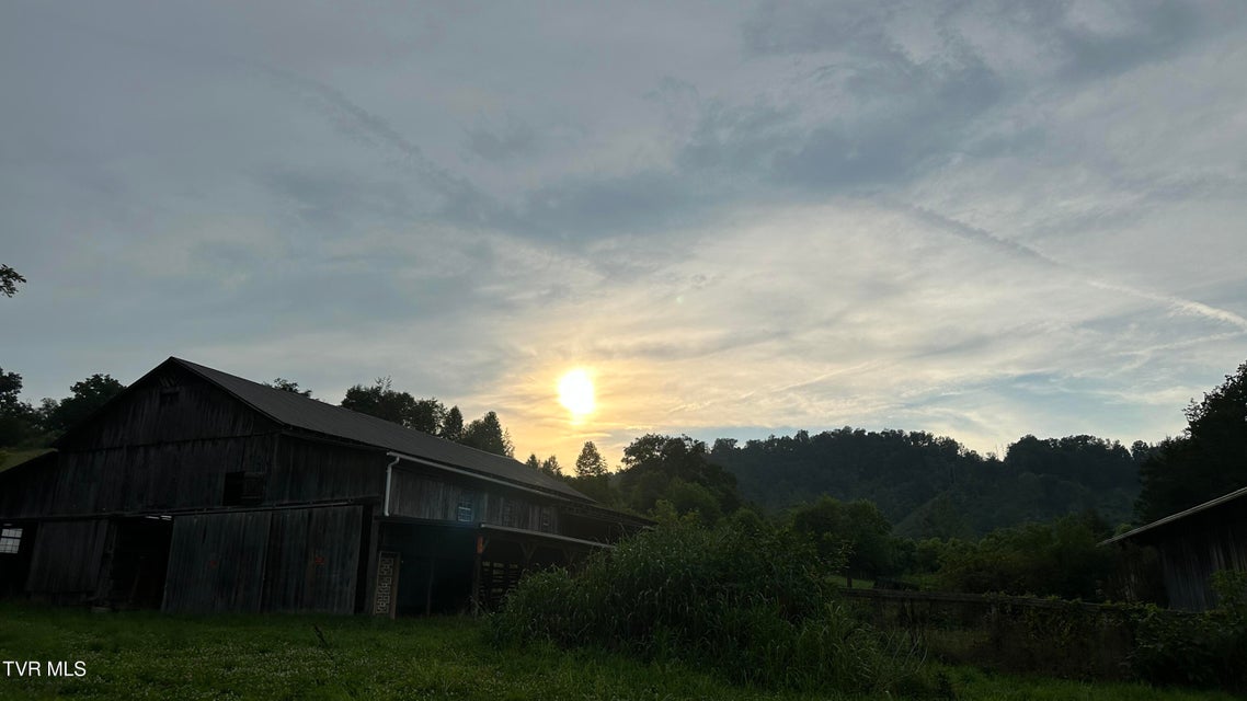 Photo #23: 202 Eidson Lane