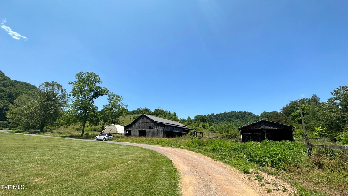 Photo #71: 202 Eidson Lane