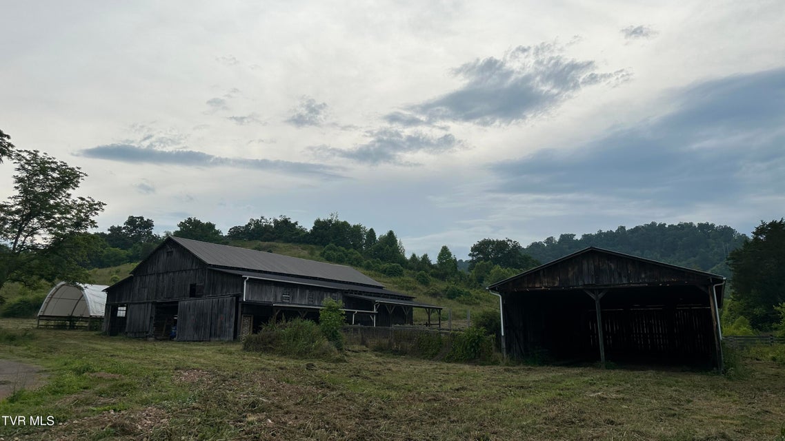 Photo #97: 202 Eidson Lane