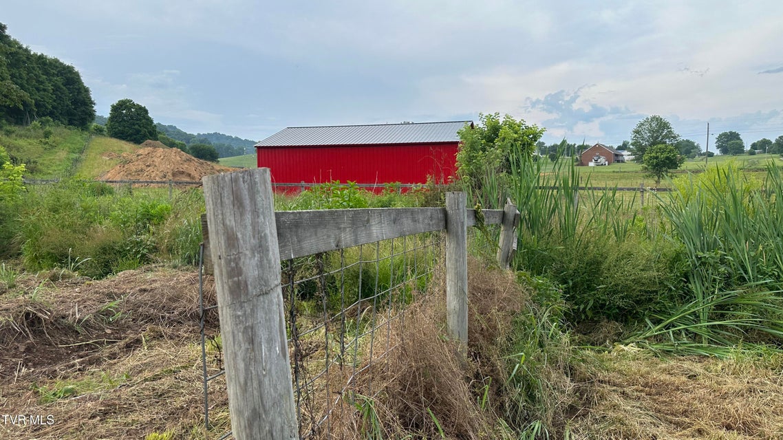 Photo #100: 202 Eidson Lane