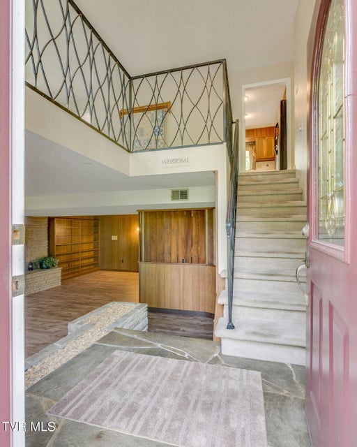 Photo #5: 206 Windmere Place