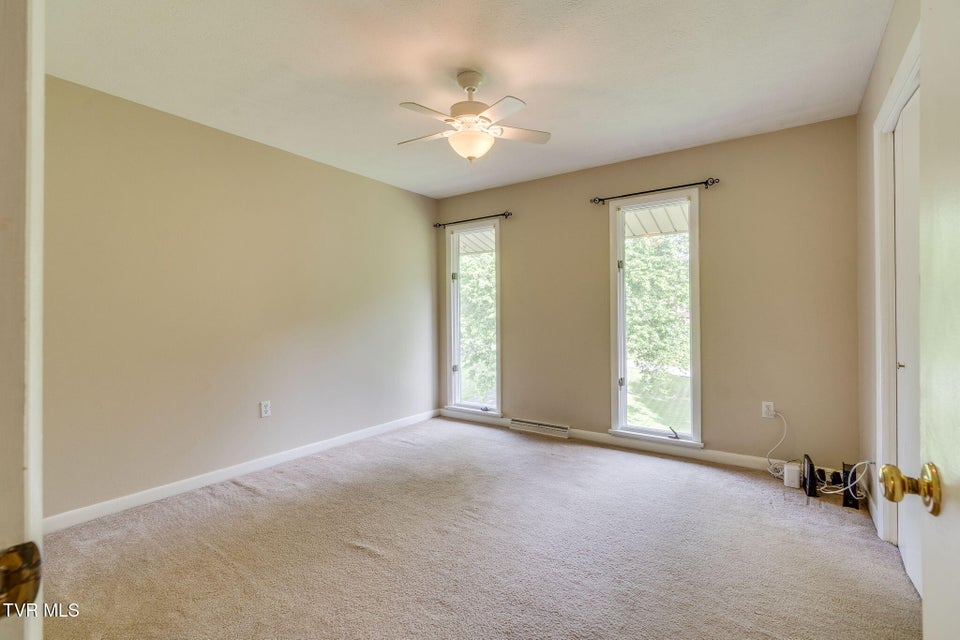 Photo #21: 206 Windmere Place