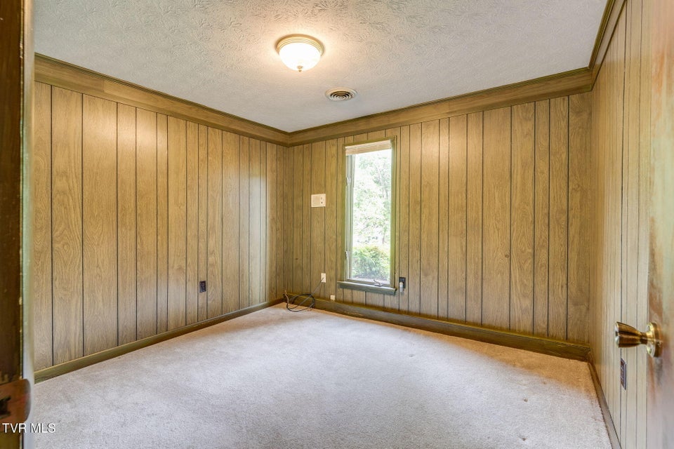Photo #29: 206 Windmere Place