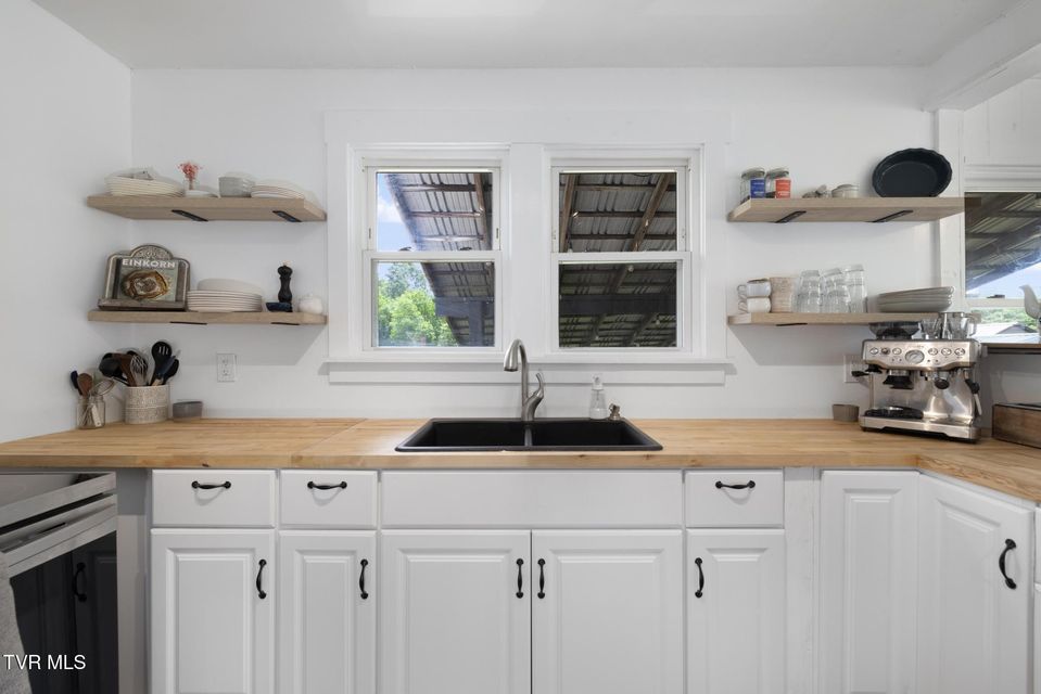Photo #13: 4217 Sullivan Gardens Drive