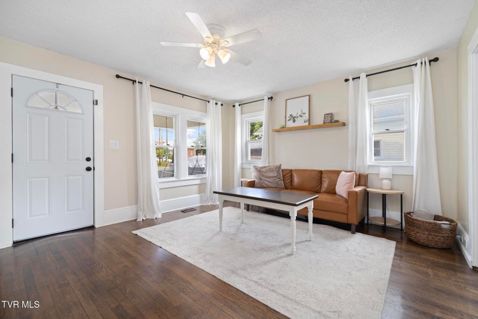 Photo #6: 4217 Sullivan Gardens Drive