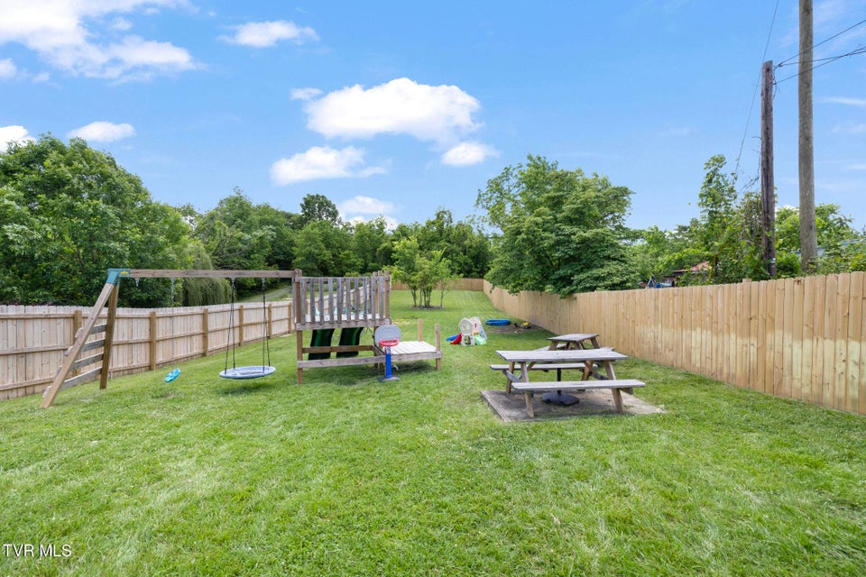 Photo #32: 4217 Sullivan Gardens Drive