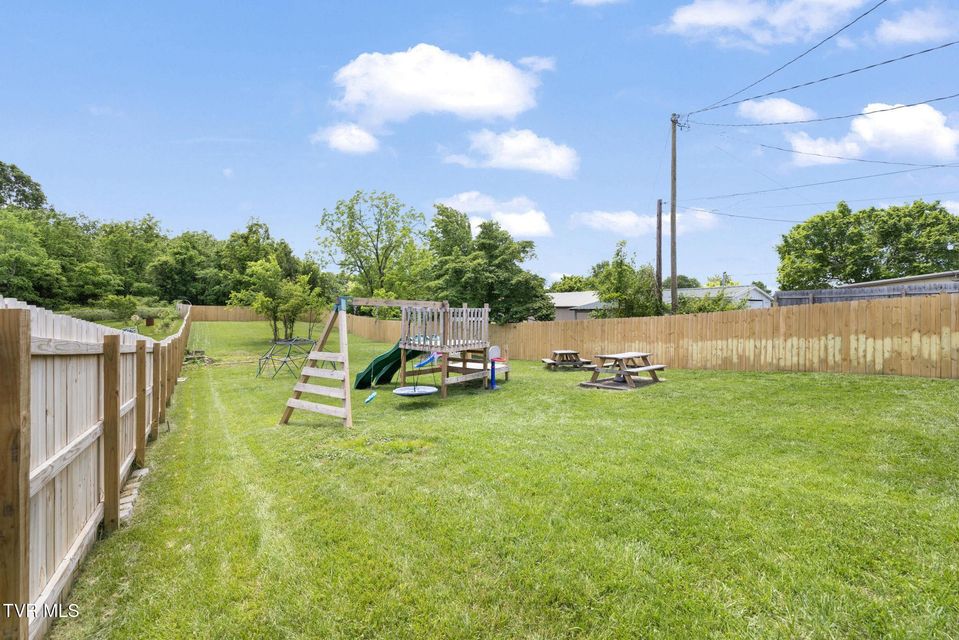Photo #35: 4217 Sullivan Gardens Drive
