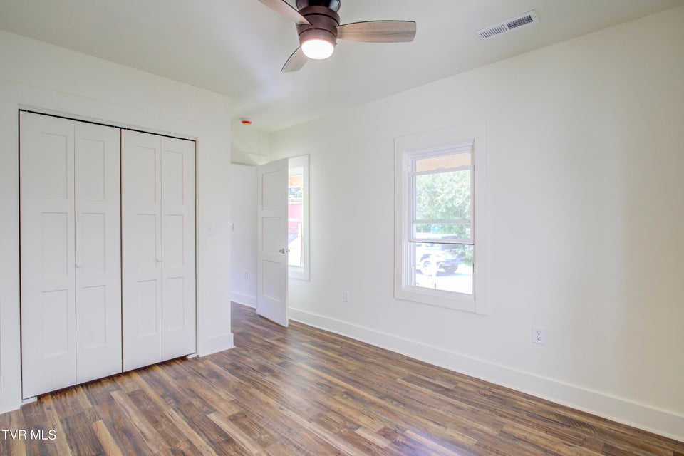 Photo #8: 408 Levelin Street