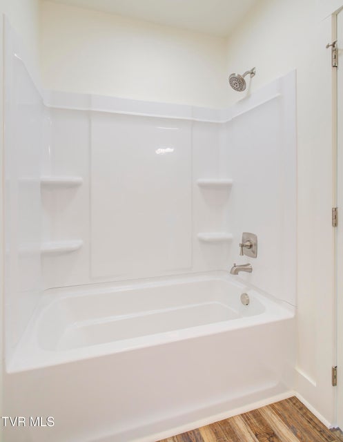 Photo #10: 408 Levelin Street
