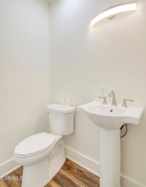 Photo #13: 408 Levelin Street