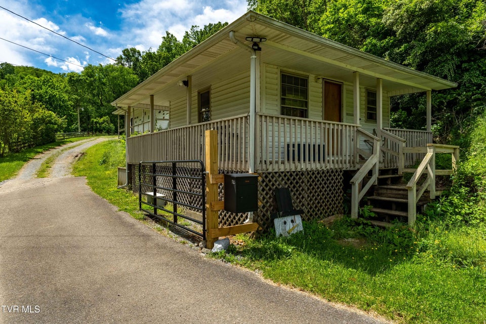 Photo #49: 402 Crabtree Road