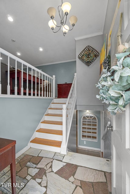 Photo #6: 523 Ravenwood Drive