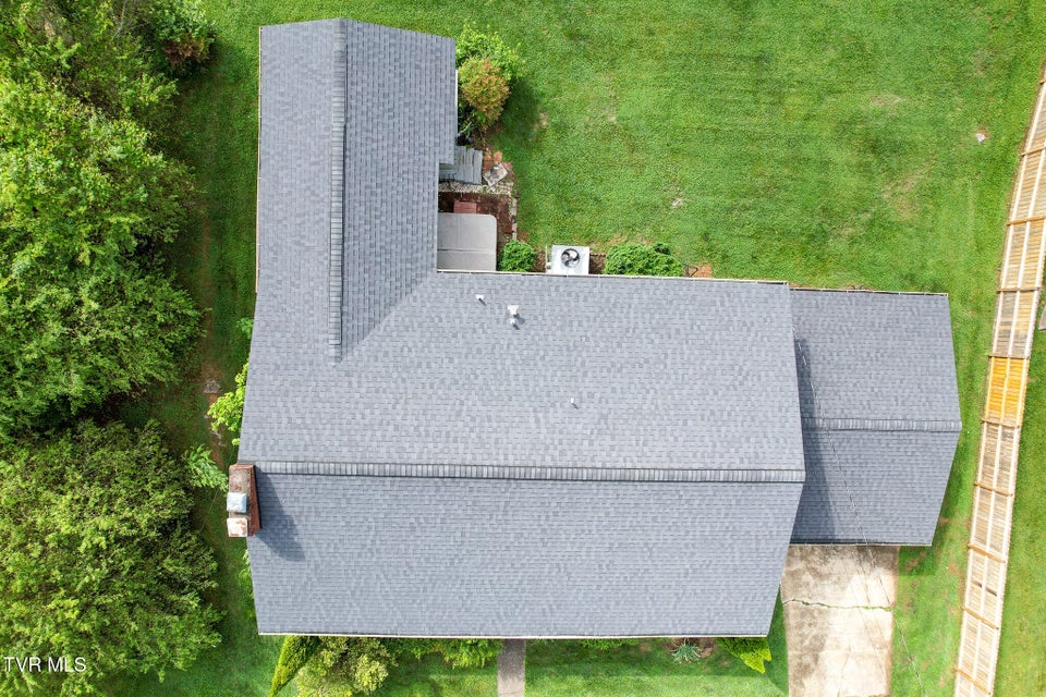 Photo #45: 523 Ravenwood Drive