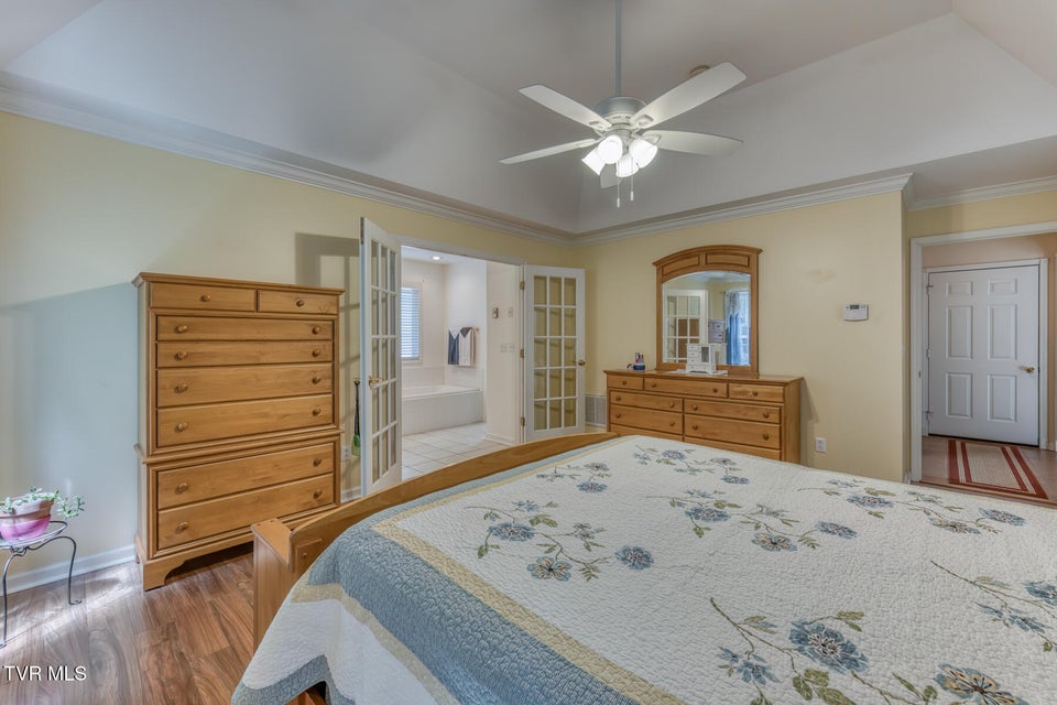 Photo #27: 620 Glen Oaks Place