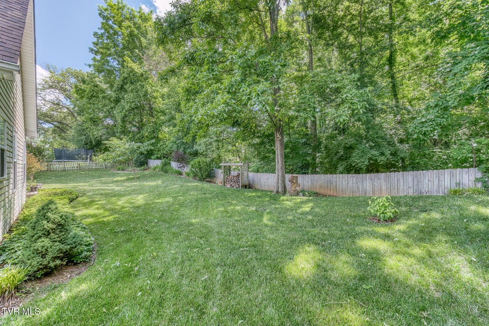 Photo #60: 620 Glen Oaks Place