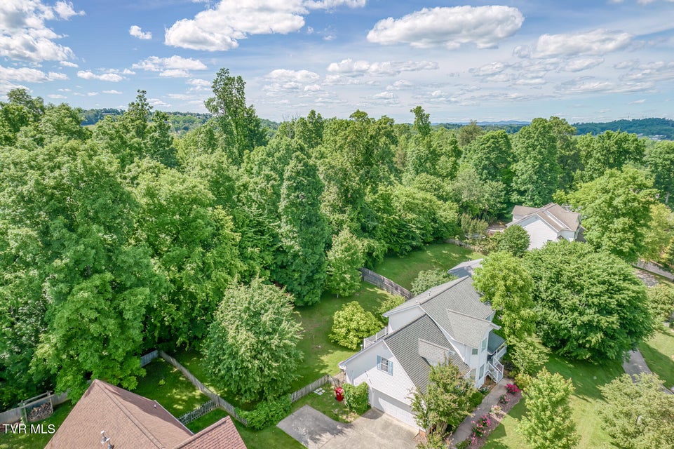 Photo #68: 620 Glen Oaks Place