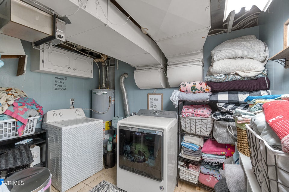 Photo #32: 523 Ravenwood Drive