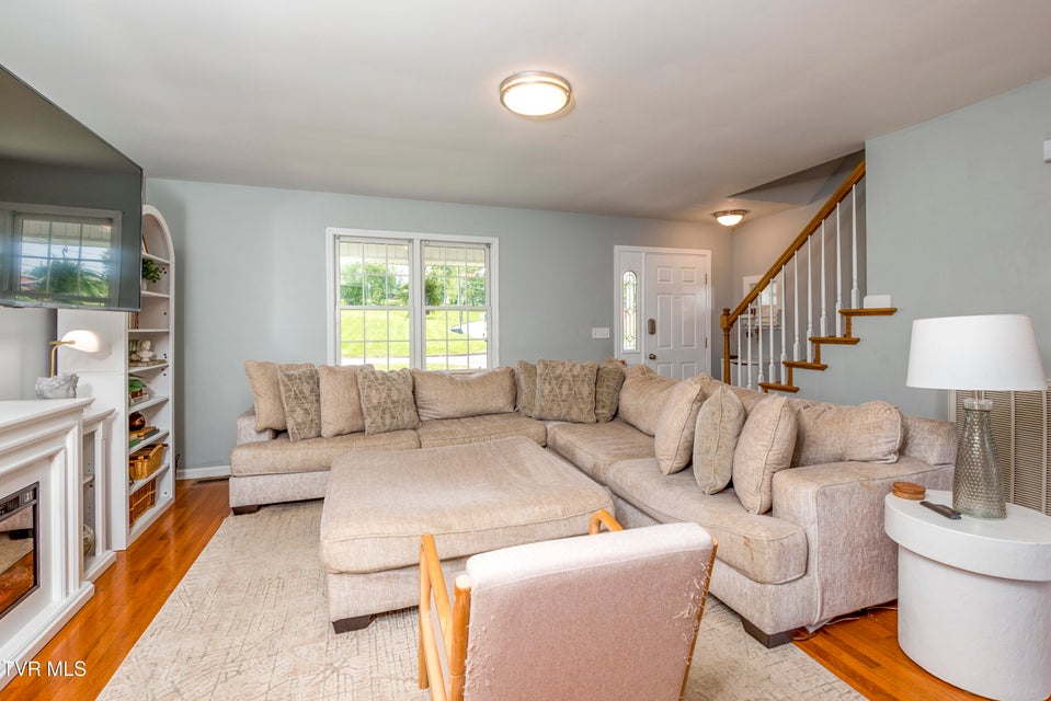 Photo #6: 595 Suncrest Drive Drive