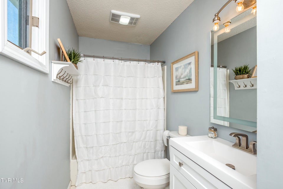 Photo #18: 595 Suncrest Drive Drive