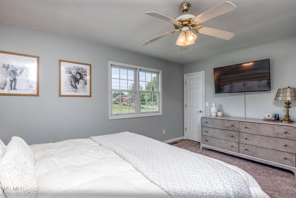 Photo #14: 595 Suncrest Drive Drive