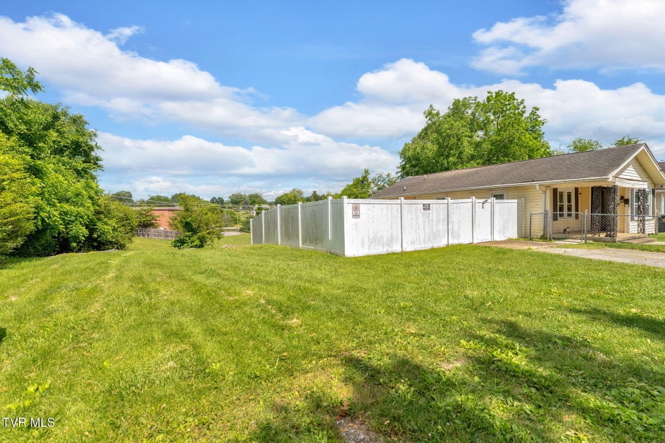 Photo #6: 1217 Kentucky Avenue