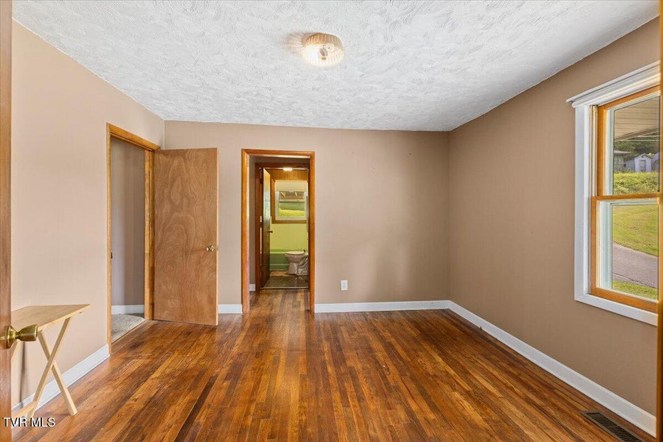 Photo #7: 105 Meredith Drive