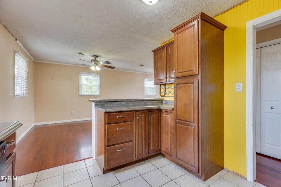 Photo #12: 404 Laurel Ct.