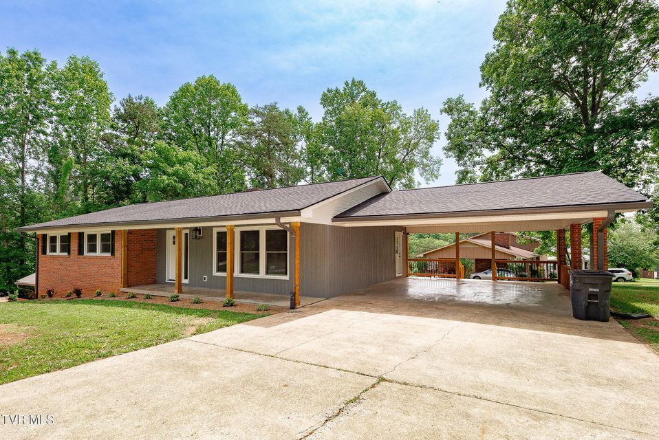 Photo #3: 1236 Nassau Drive