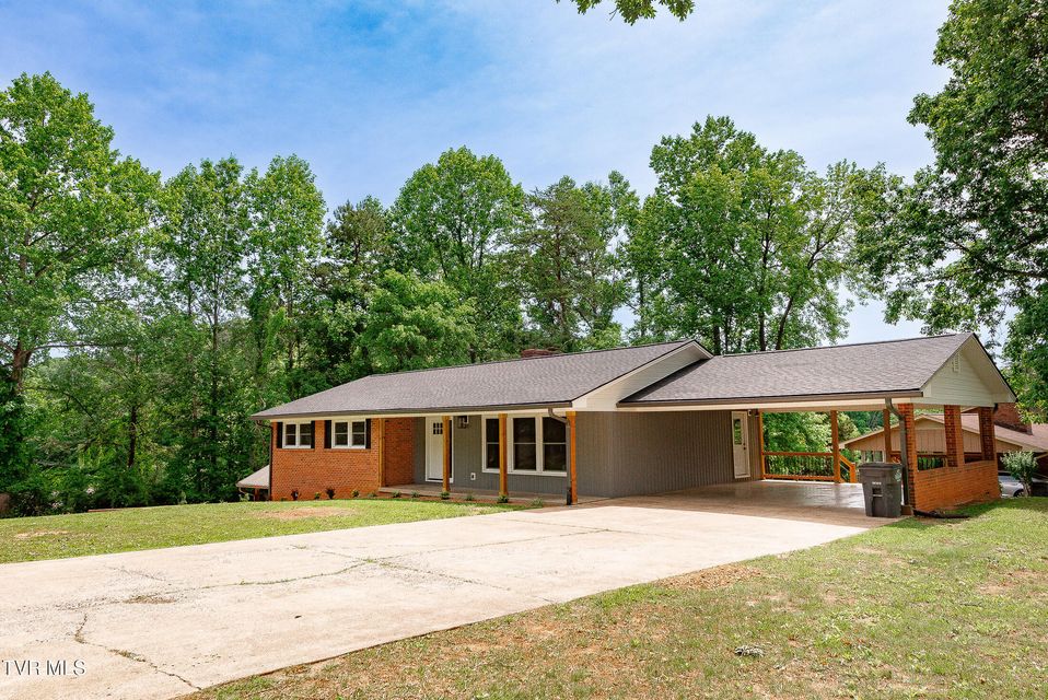 Photo #4: 1236 Nassau Drive