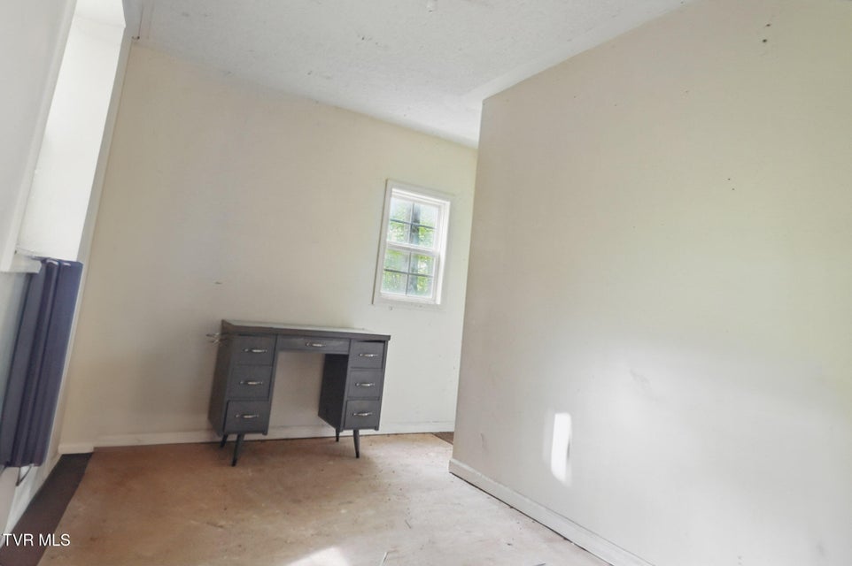 Photo #47: 8466 Courtland Road