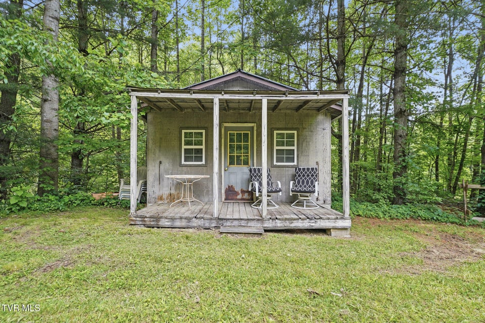 Photo #43: 8466 Courtland Road
